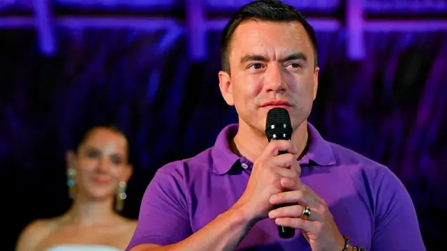 Exjefes de Estado felicitaron a Noboa