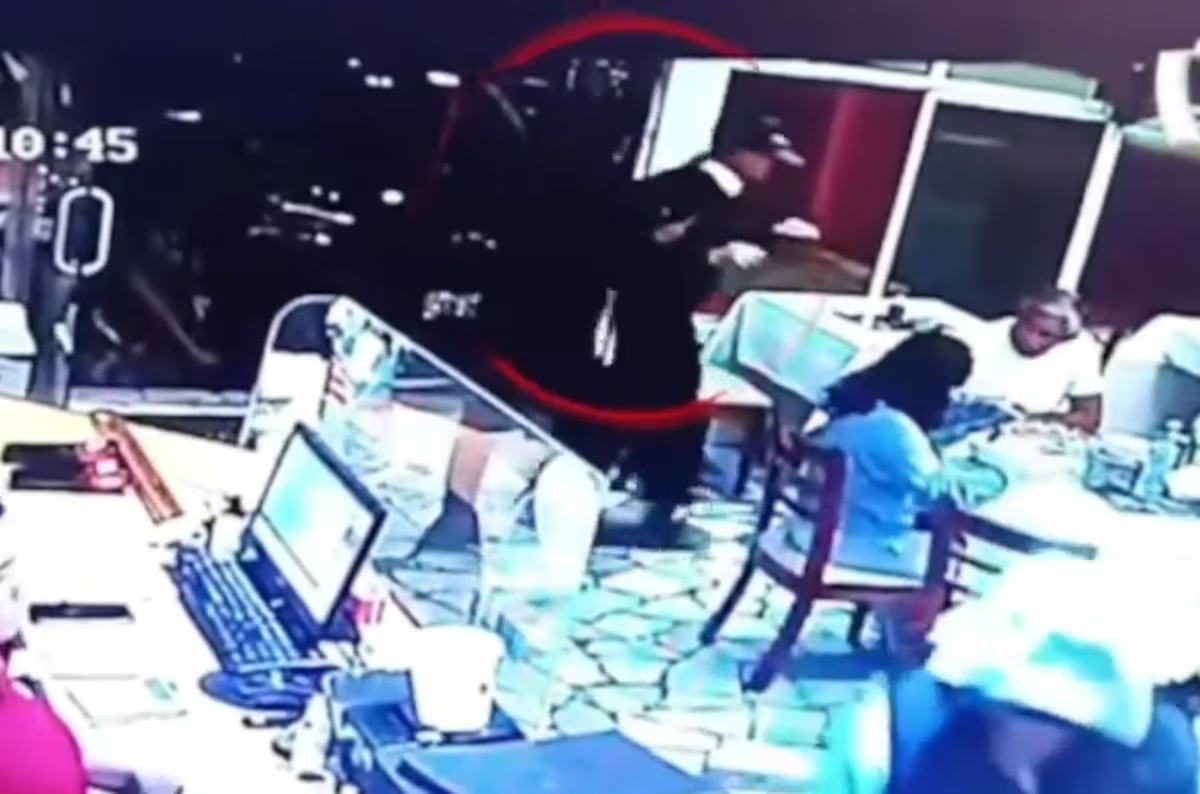 Asaltan chifa en San Borja en menos de un minuto