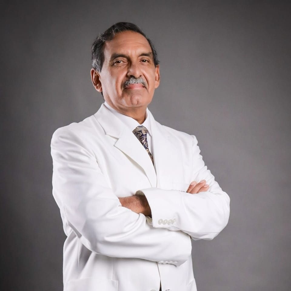 Los problemas de la salud en el país son la ineficacia y corrupción