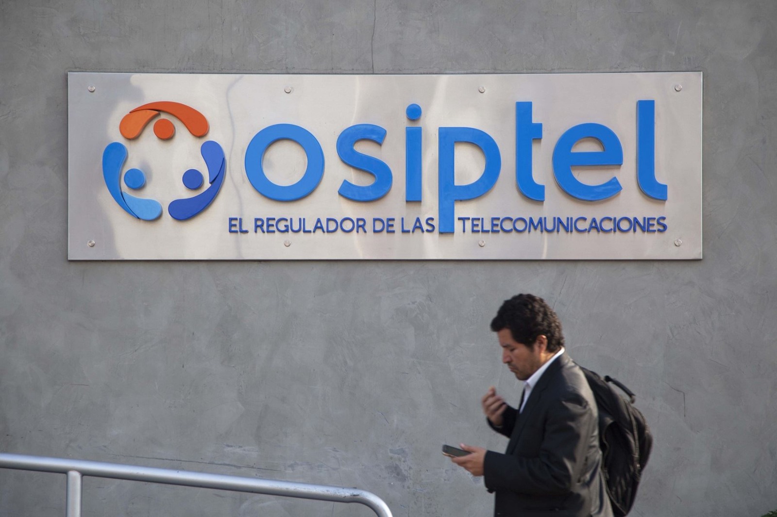 Osiptel monitorea salida de Telefónica del Perú