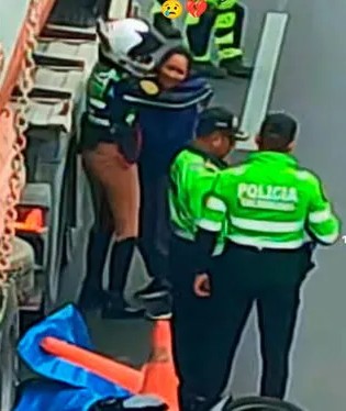 Madre rompe a llorar tras muerte de su hijo atropellado por tráiler