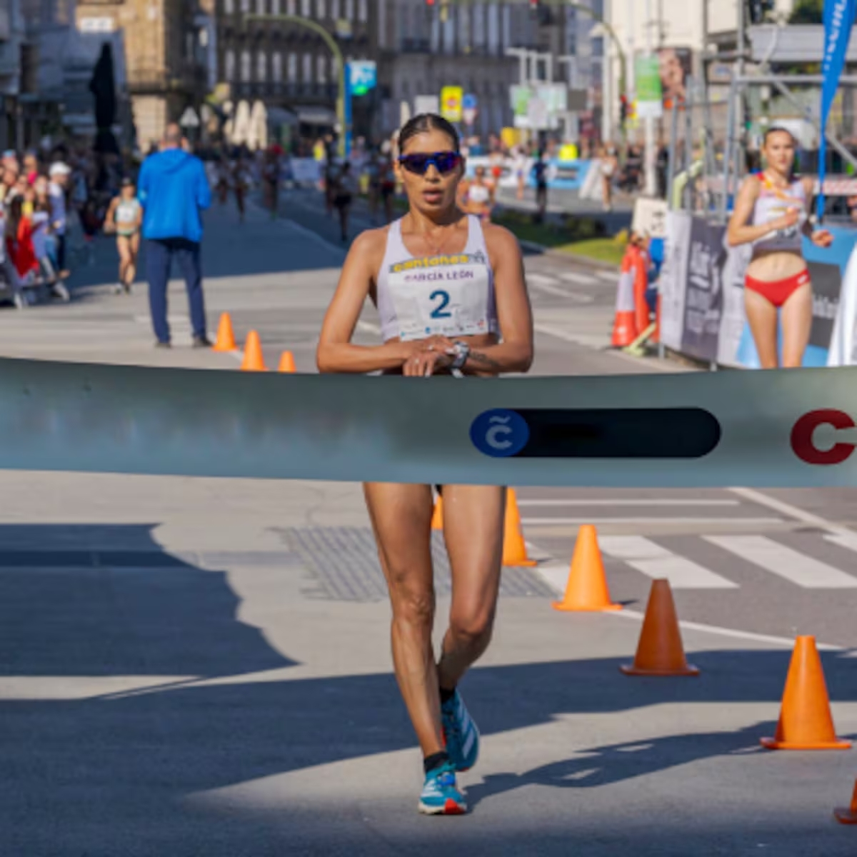 Kimberly García gana medalla de plata en Polonia