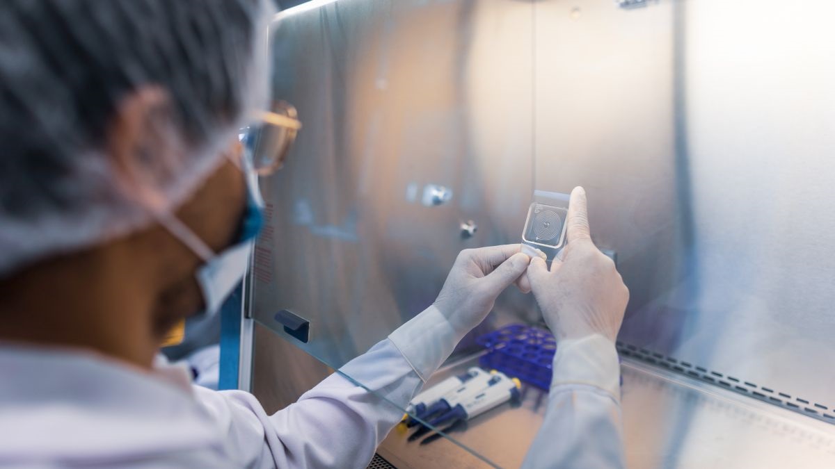 Desarrollan chip que detecta cáncer con 100% de sensibilidad