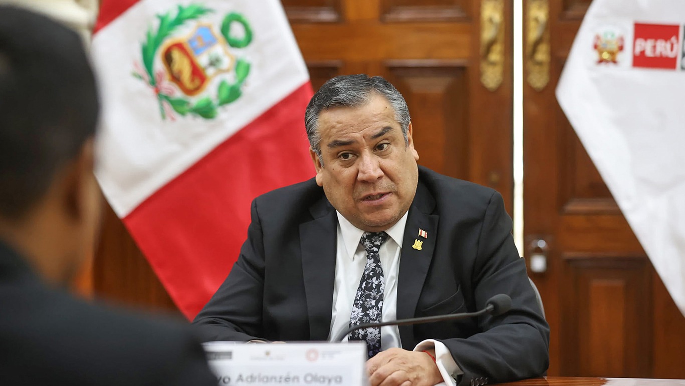 Gobierno amenaza cerrar el Congreso