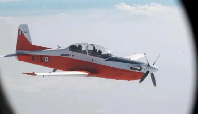 Hallan en Paracas partes de aeronave FAP desaparecida