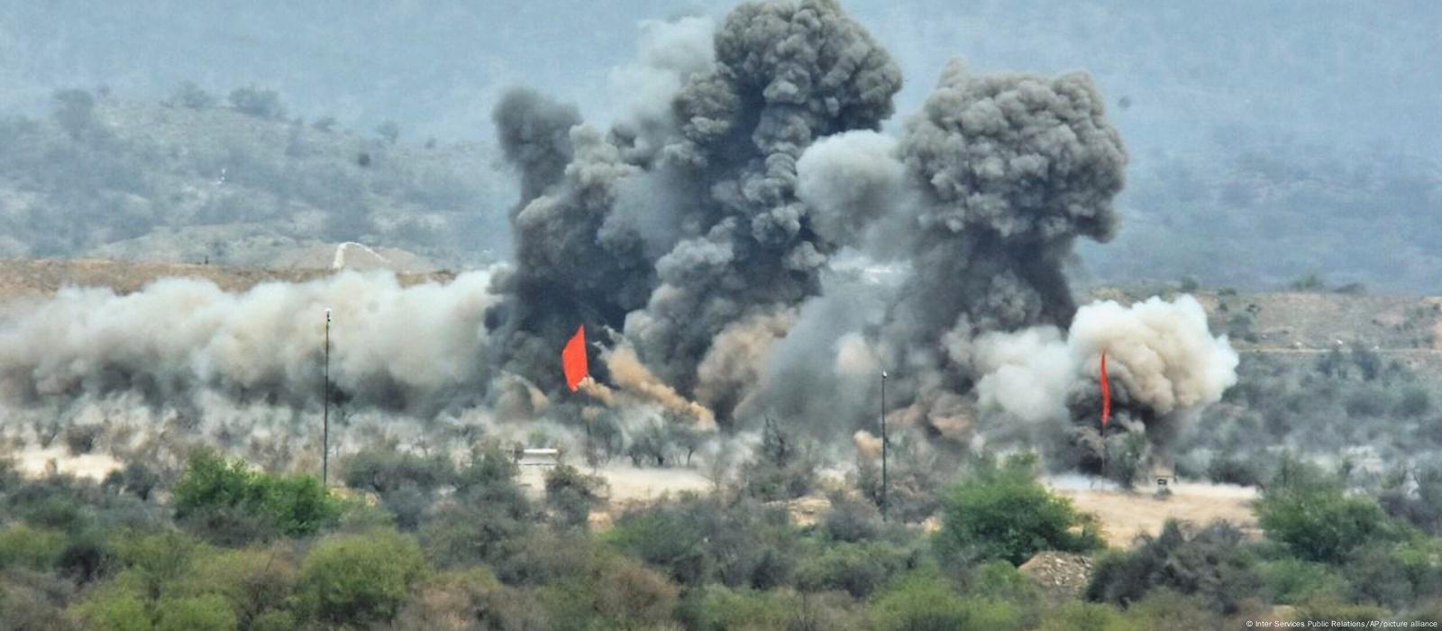 India bombardea 9 bases terroristas en Pakistán