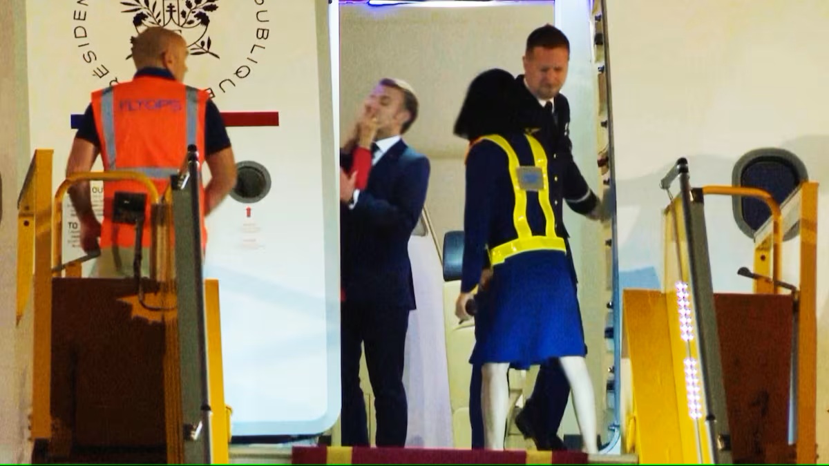 Macron fue abofeteado por su esposa antes de bajar de avión en Vietnam