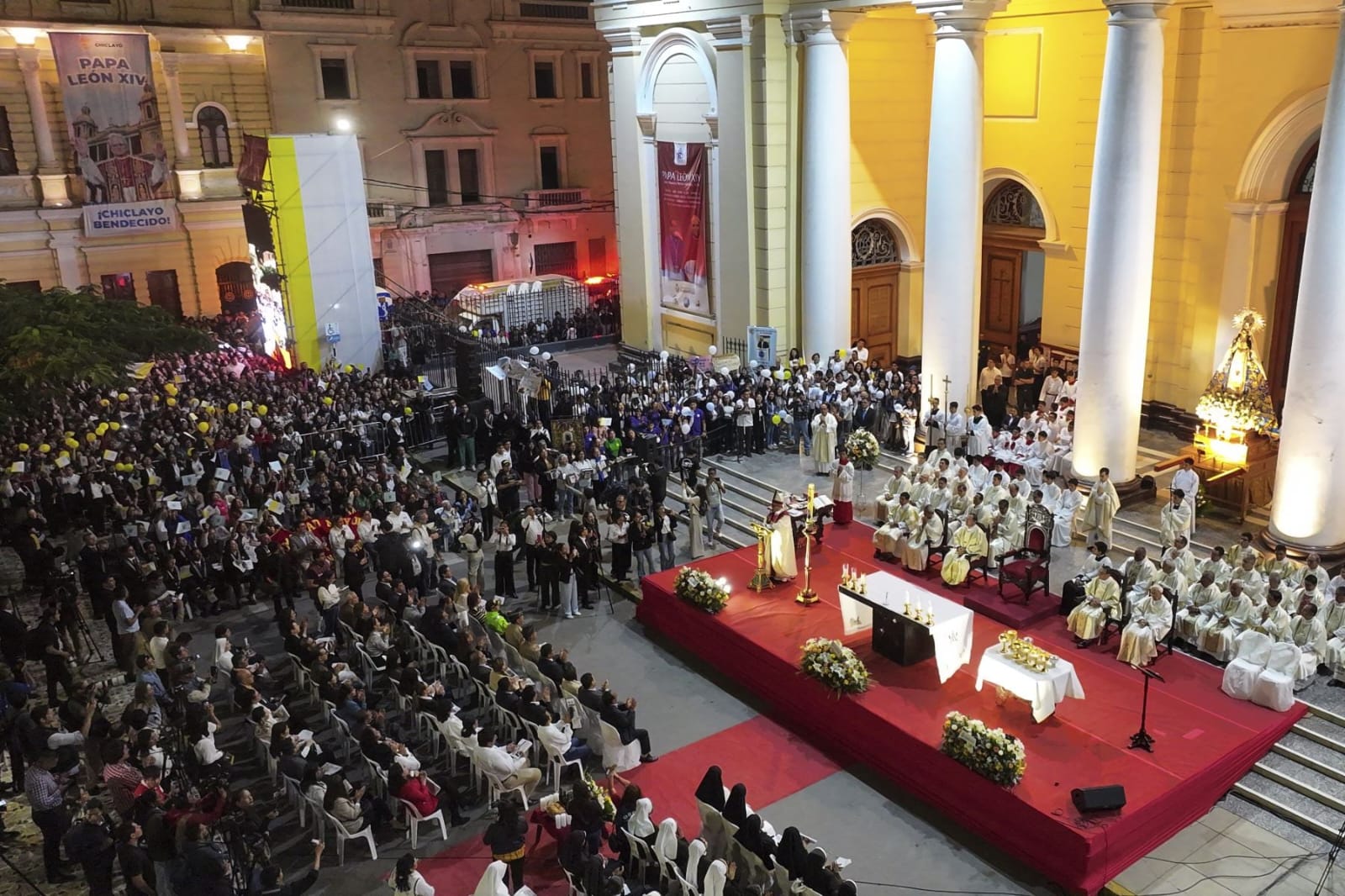 Multitudinaria misa en honor al papa León XIV en Chiclayo