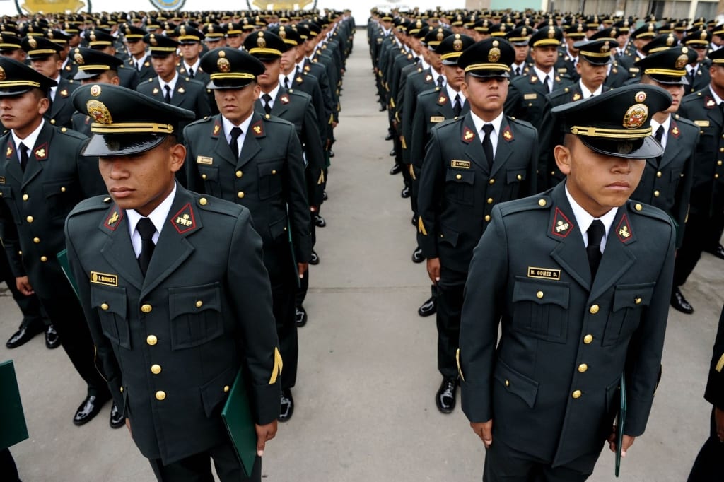 Voto digital obligatorio para militares y policías
