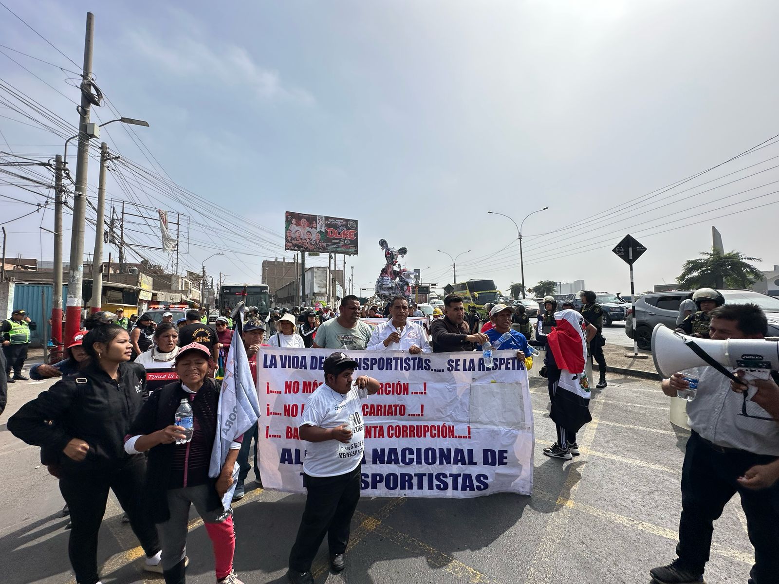 Paro fue acatado a  medias a nivel nacional