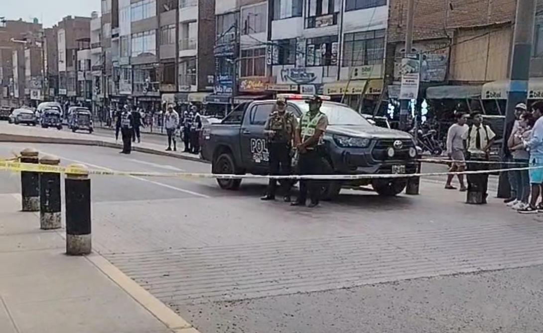 Joven asesinado a balazos en Ventanilla; transeúnte resulta herido