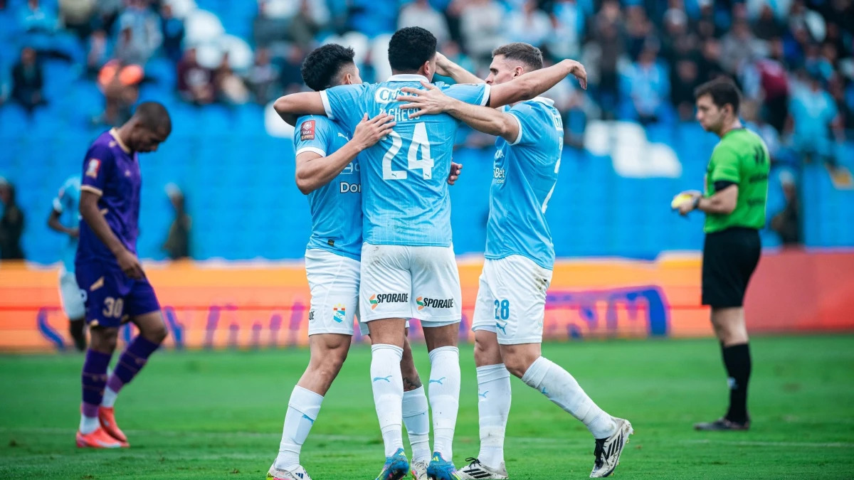 Sporting Cristal venció 2-0 a Comerciantes Unidos