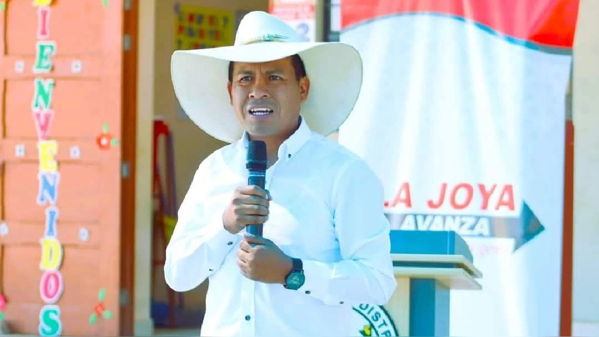 Alcalde detenido por conducir en presunto estado de ebriedad