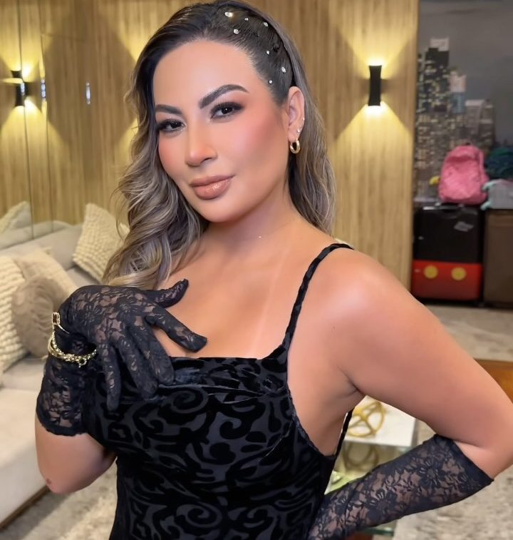 Pamela López cobra S/15 mil por presentación