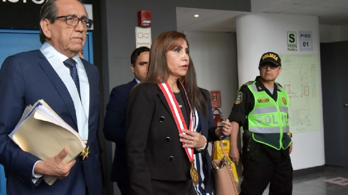 PJ dispuso suspender por 24 meses a Patricia Benavides