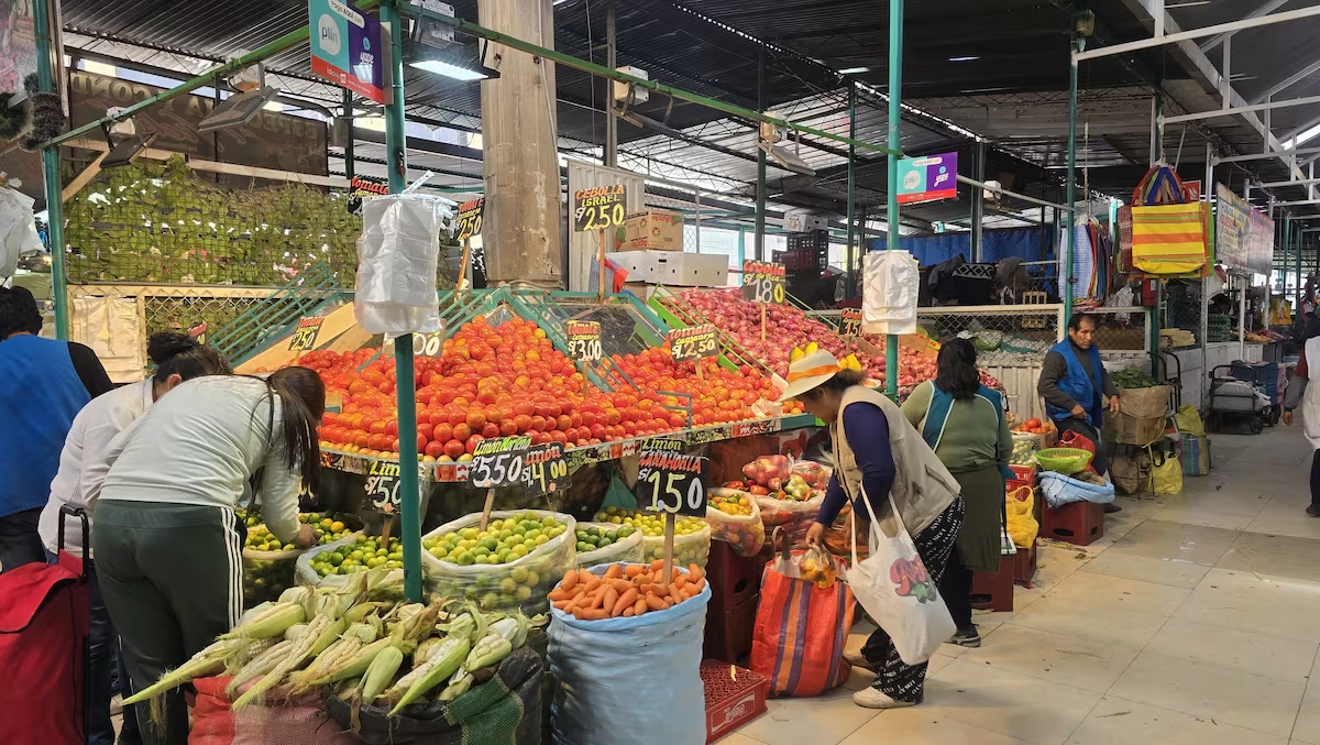 IPC en Lima cae 0,06 % por baja en alimentos y combustibles