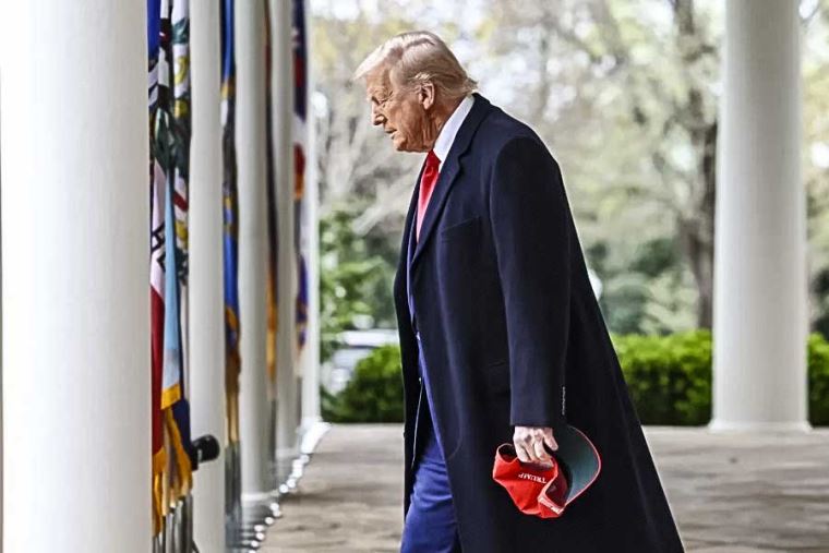 EE. UU. lanza ataque aéreo contra instalaciones nucleares en Irán