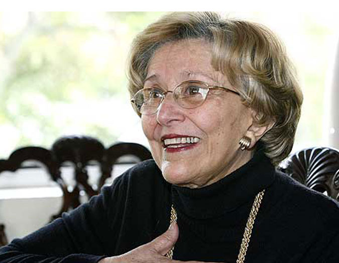 Ex primera dama de Colombia y su nieto senador permanecen hospitalizados en Bogotá tras atentado