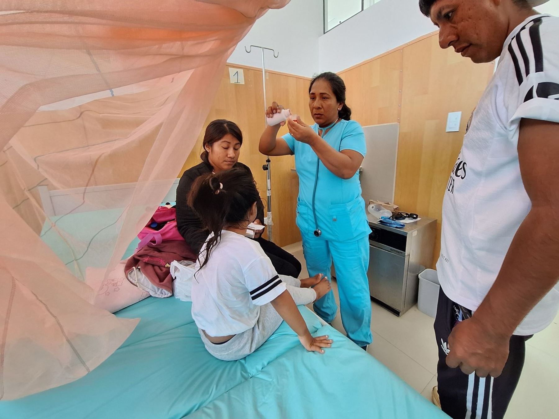 Minsa despliega brigadas para controlar brote de tos ferina en Loreto