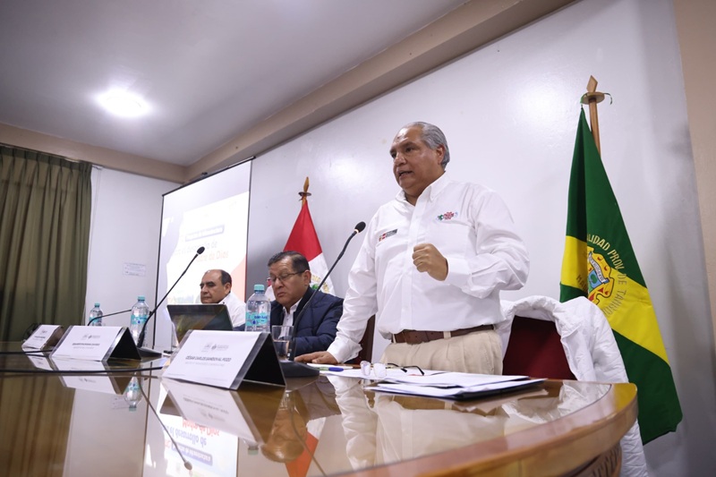 Ministro Sandoval participa esta mañana en reunión de trabajo en Madre de Dios