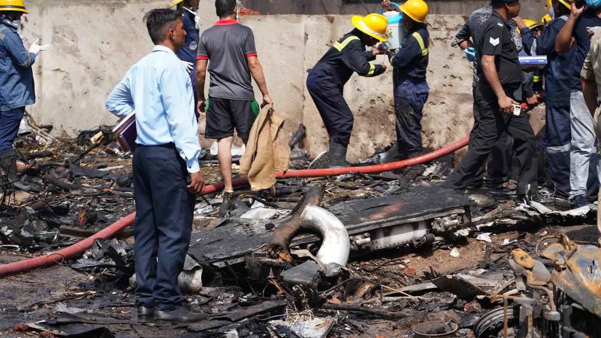 Avión con destino a Londres y 240 personas a bordo se estrelló