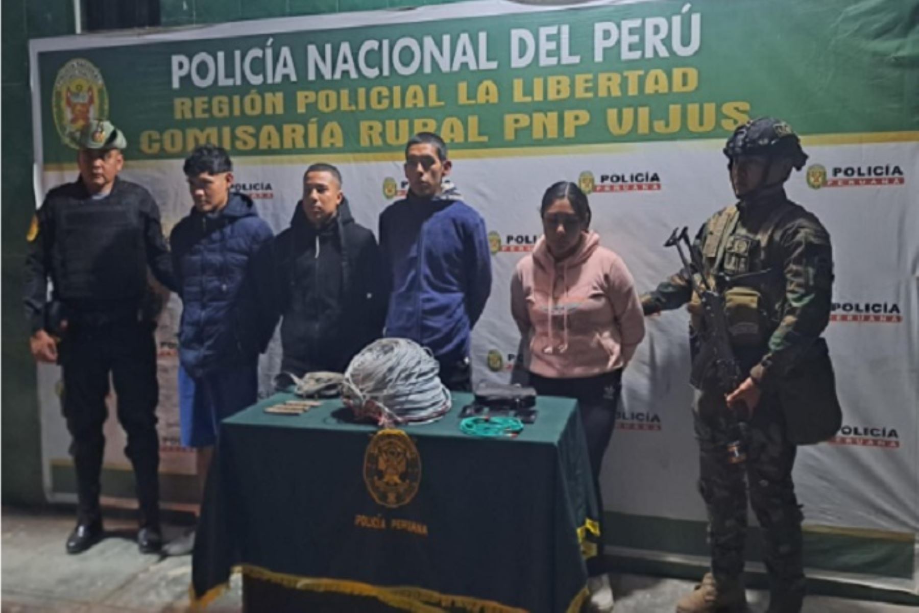 Detienen a personas con municiones y material explosivo en Pataz