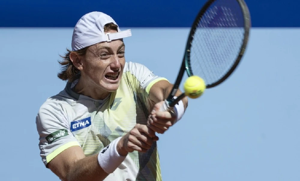 Ignacio Buse clasificó a semifinales del ATP de Gstaad