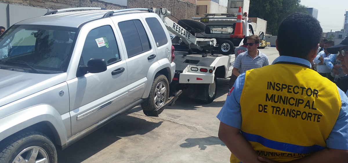 TC prohíbe a municipios sancionar por mal estacionamiento