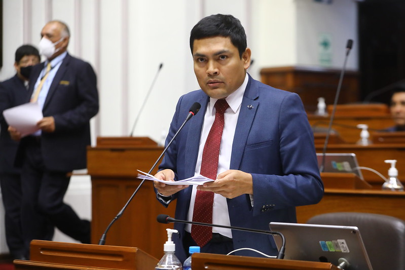 Américo Gonza refuta denuncia constitucional en su contra