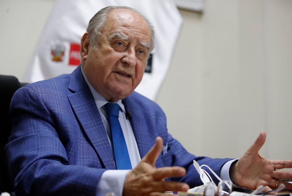 Flores-Araoz dice que tren Lima-Chosica debe funcionar