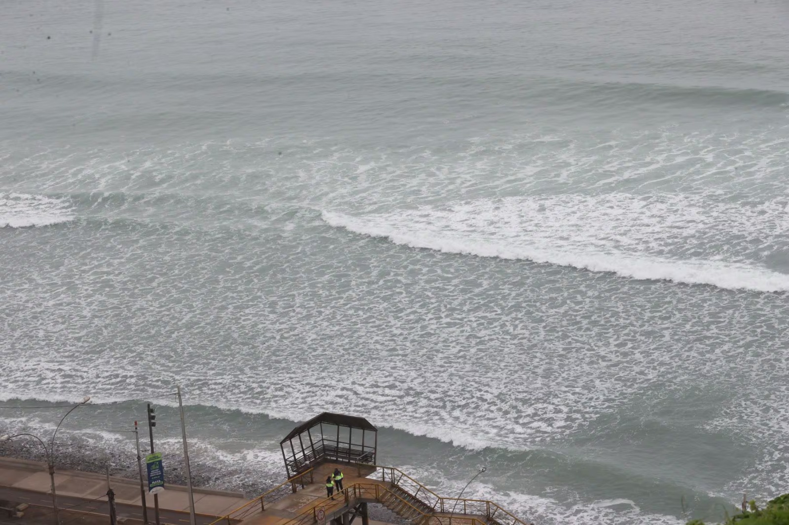 Levantan alerta de tsunami en Callao
