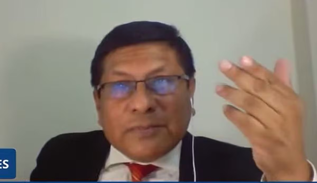 Emilio Paredes asume presidencia del INPE en medio de crisis por fugas y corrupción