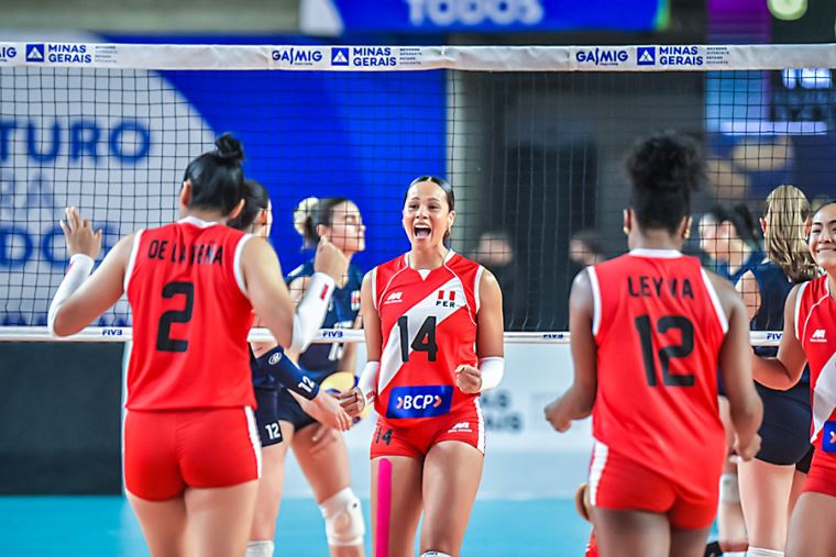 Perú aplasta 3-0 a Chile en la Copa América de Vóley