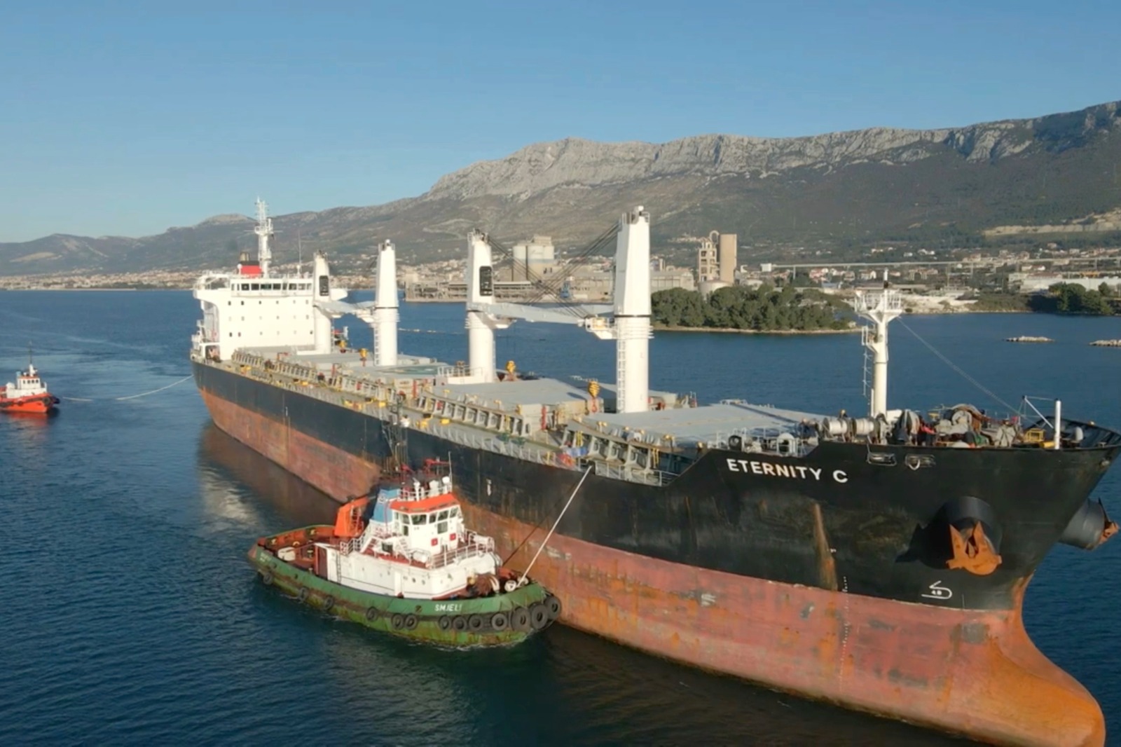Yemen: Un barco quedó a la deriva en el mar Rojo