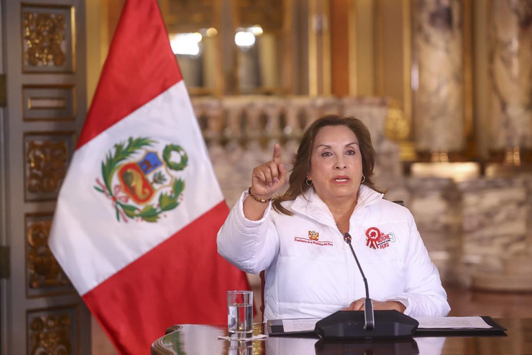 Despacho Presidencial niega uso indebido de tarjetas de Dina Boluarte