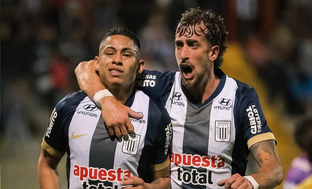 Alianza Lima sufrió pero venció a Juan Pablo II