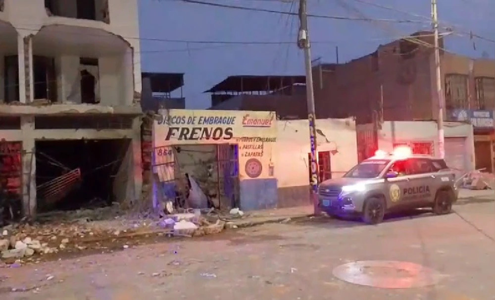 Fuerte explosivo estalla y deja 5 heridos en un barrio en Trujillo