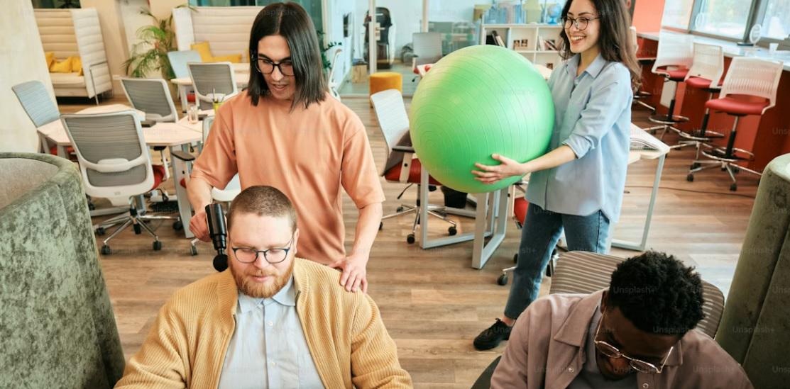 Bienestar laboral: cuando sentirse bien no es un lujo, sino una necesidad