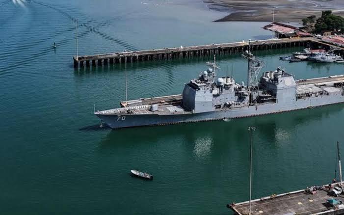 Buque lanzamisiles de EE. UU. rumbo a Venezuela