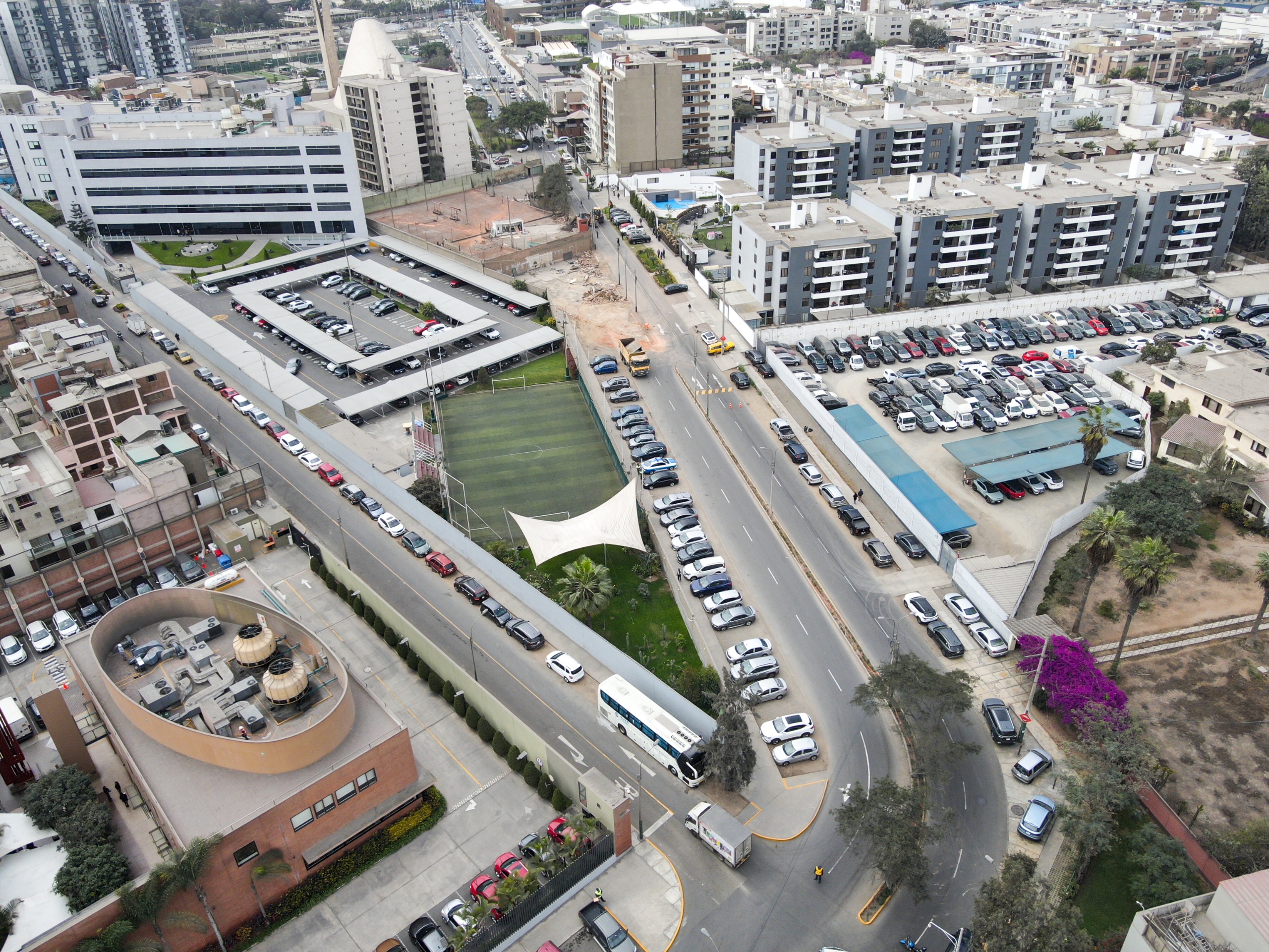 Municipalidad de Surco recuperó más de 1300 metros cuadrados de importante avenida en Monterrico Chico