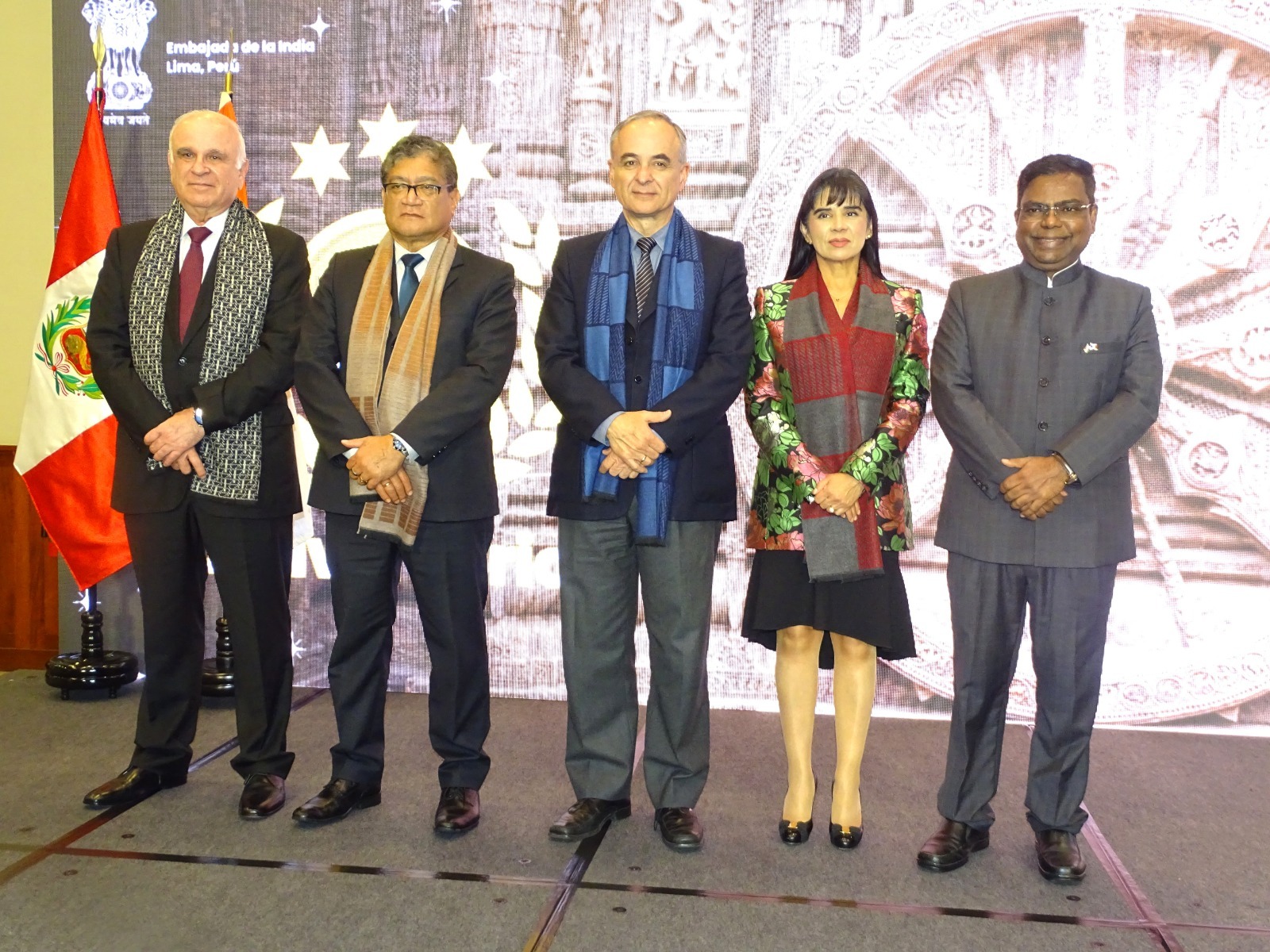 India celebra en Lima su libertad y legado