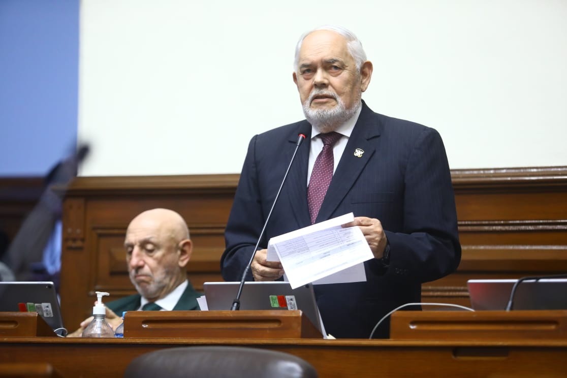 Jorge Montoya defiende designación de Santiváñez