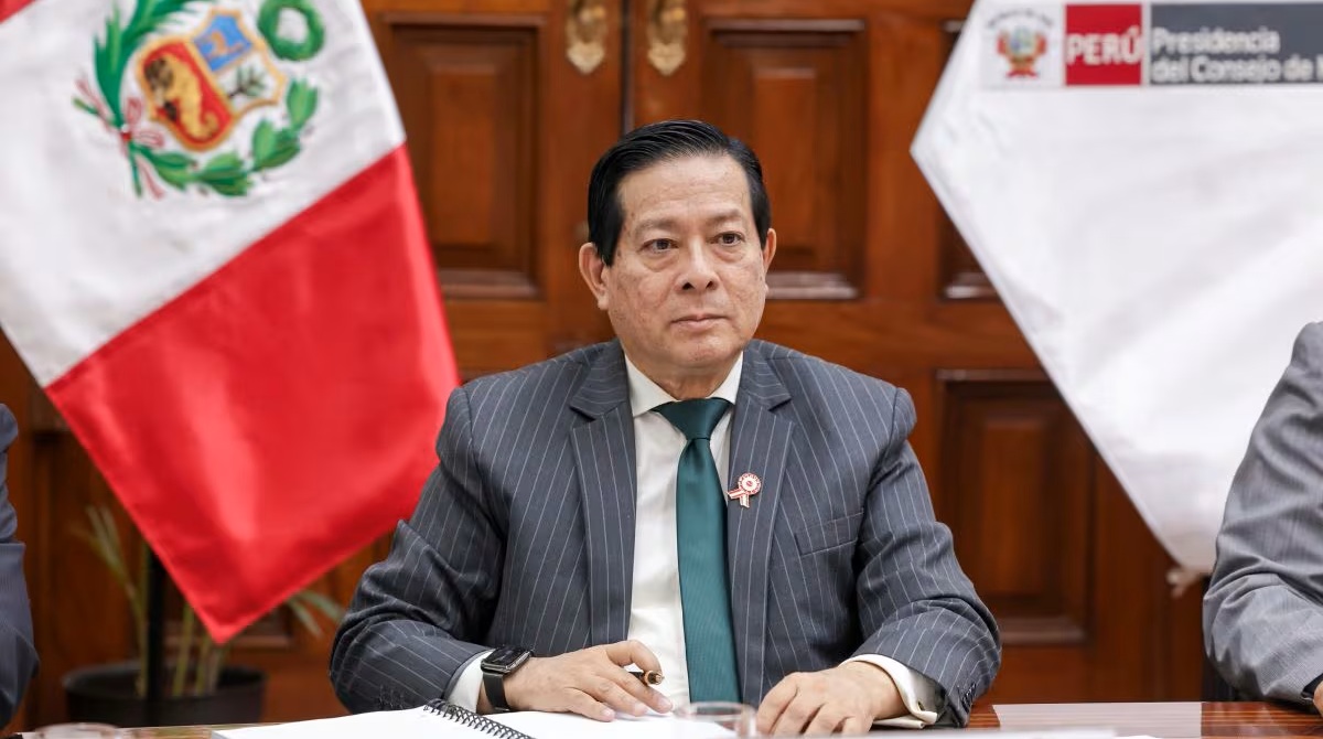 Buscarían maquillar cifras económicas: Entorno del premier Eduardo Arana presiona al jefe del INEI