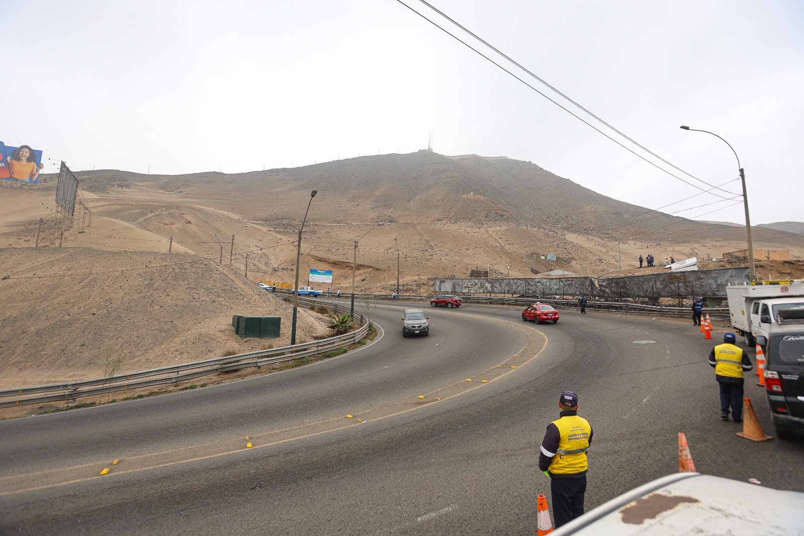 Municipio de Surco retiró paneles que eran un riesgo en cerro Centinela