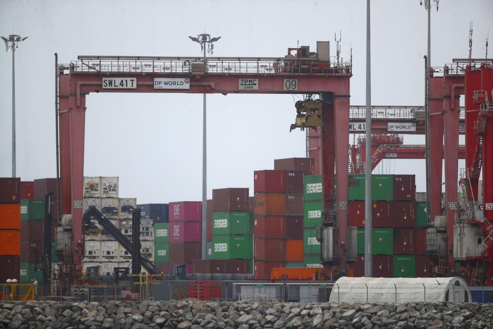 Superávit comercial fue de US$ 26,652 millones