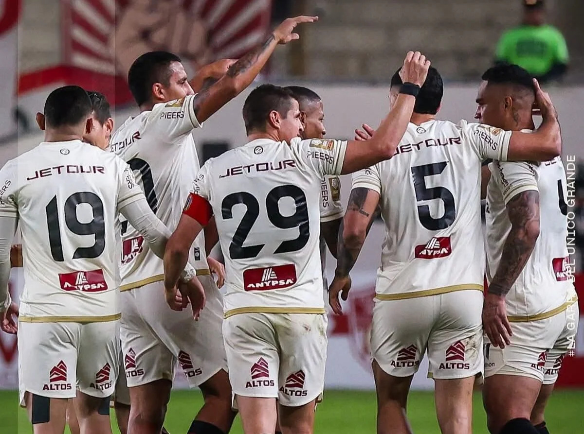 Universitario derrotó 3-1 a Atlético Grau y sigue invicto