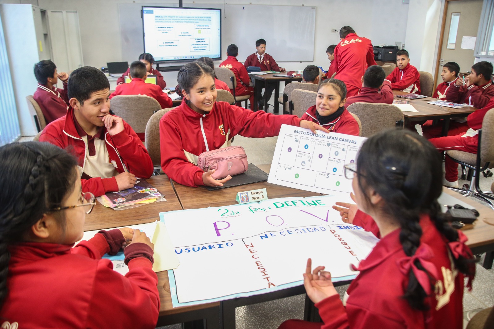 EL PERÚ DEMUESTRA SUS AVANCES EN APRENDIZAJES CON LA PARTICIPACIÓN DE 9000 ESCOLARES EN PISA 2025