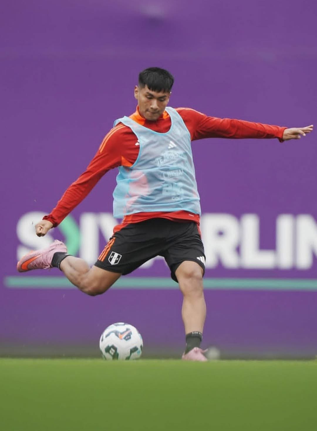 Piero Cari fue convocado a la Selección