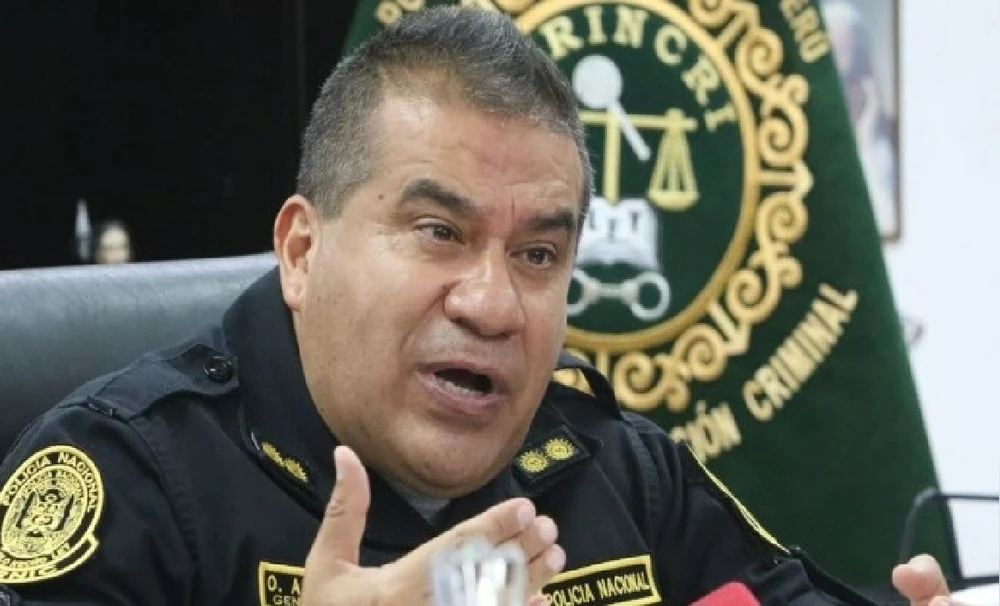 Arriola justifica compra de autos de alta gama para la PNP