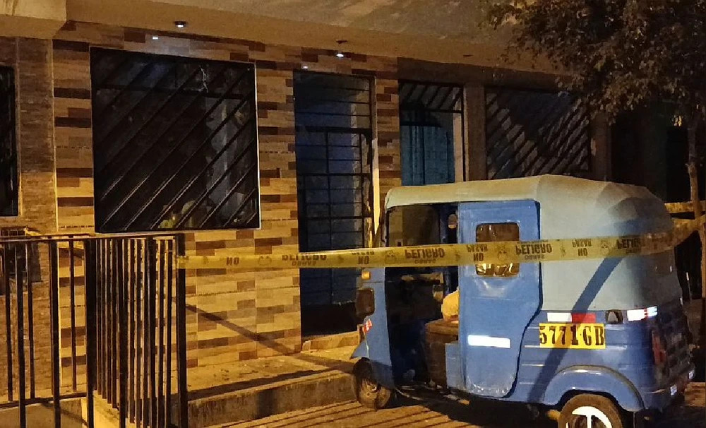 Detonan potente explosivo en la puerta de una casa en Puente Piedra